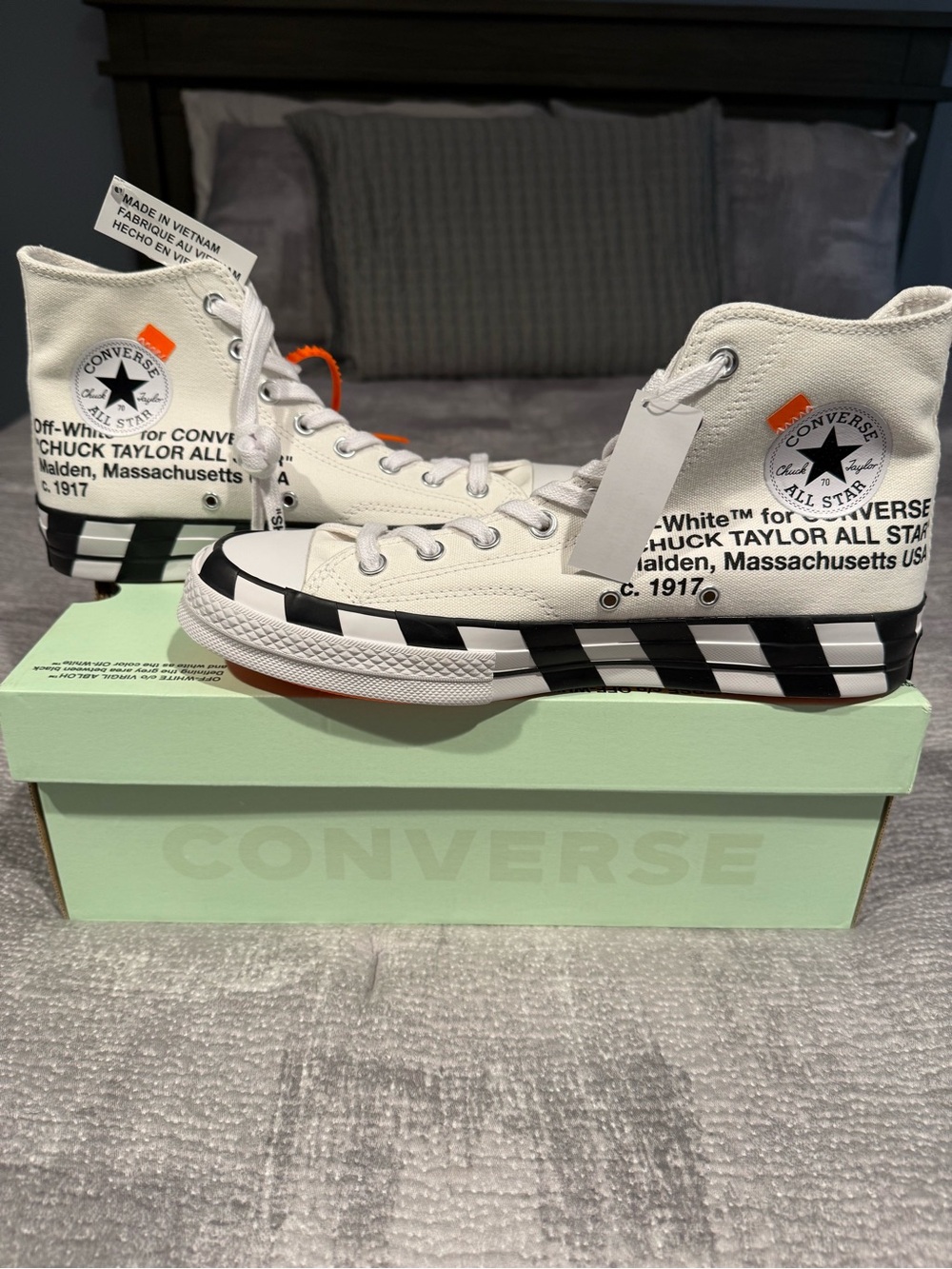 NWT Men’s Off-White x Converse Chuck Taylor 70 High Top Sneakers